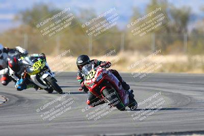 media/Jan-10-2025-CVMA Friday Practice (Fri) [[489e0da257]]/Group 4 and Trackday/Session 5 (Turn 7)/